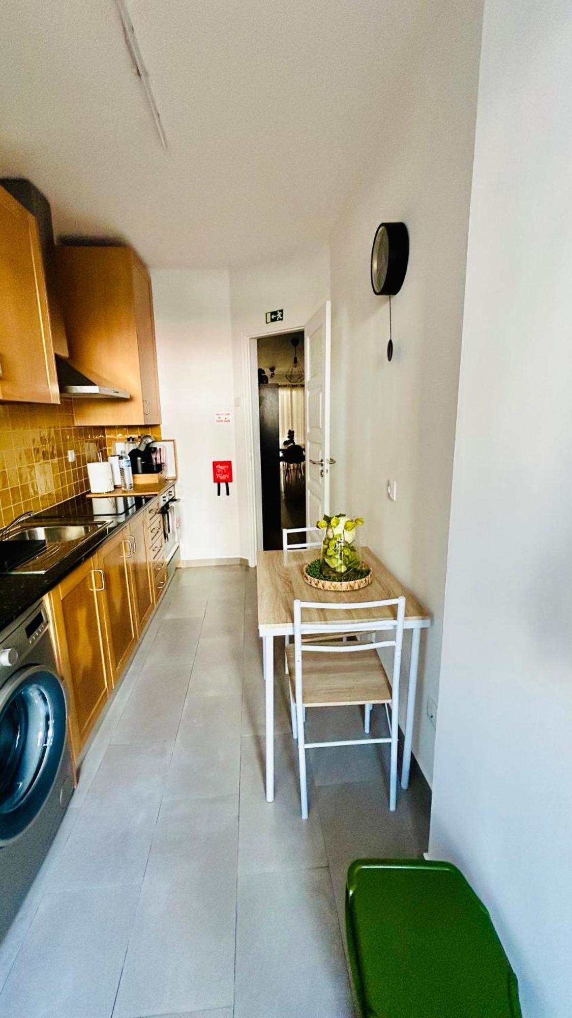 Salty Home'S Peniche Luaran gambar